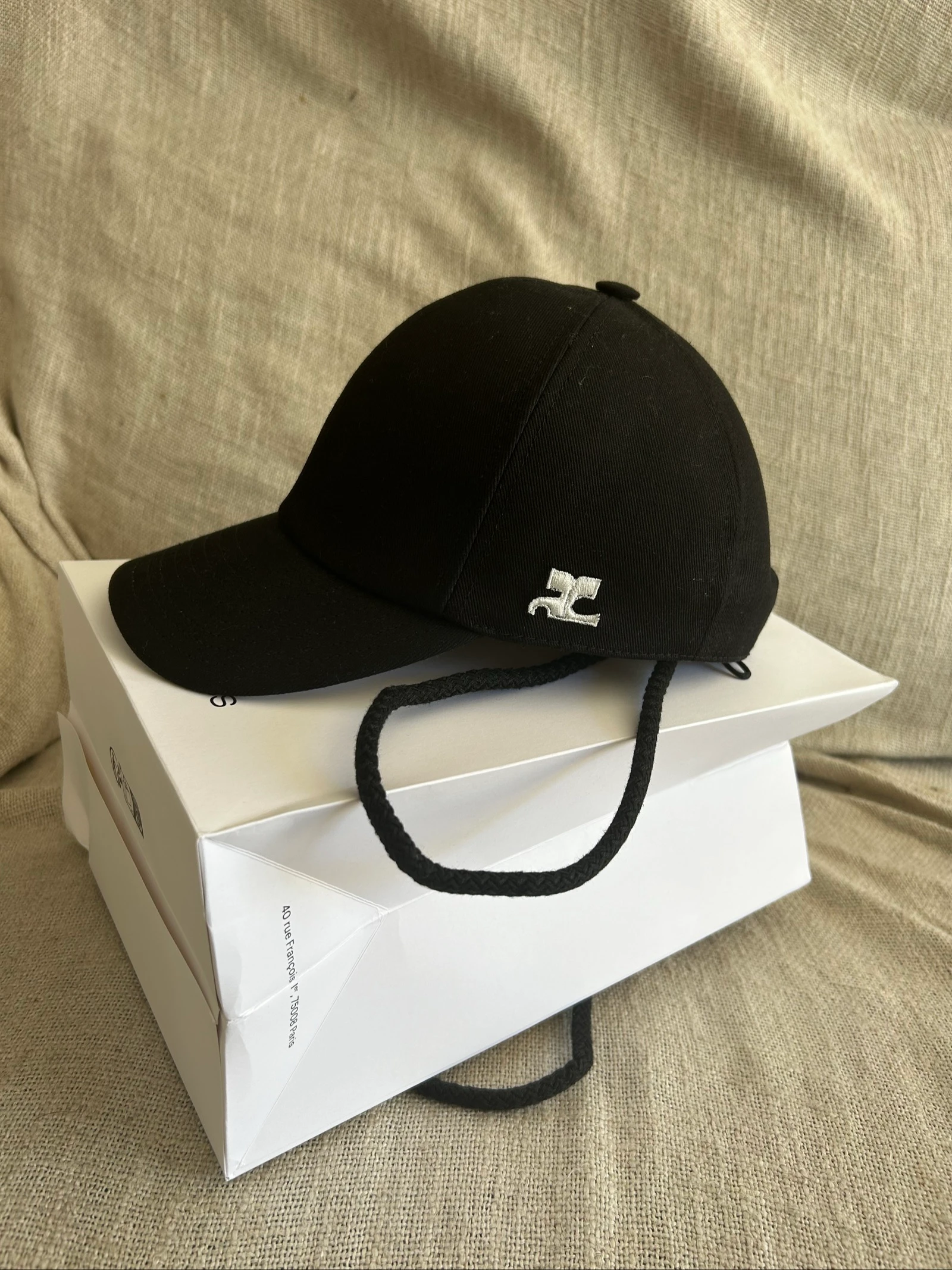 Casquettes courreges  – photo 6